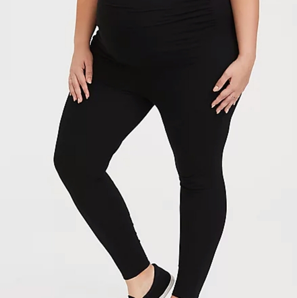Torrid Plus Size Maternity Clothes - Picture 3 of 4